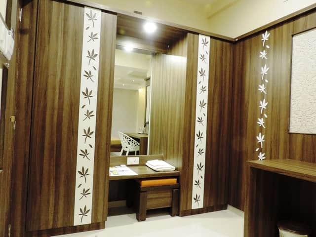 Hotel Kalatit International, Jamnagar 4